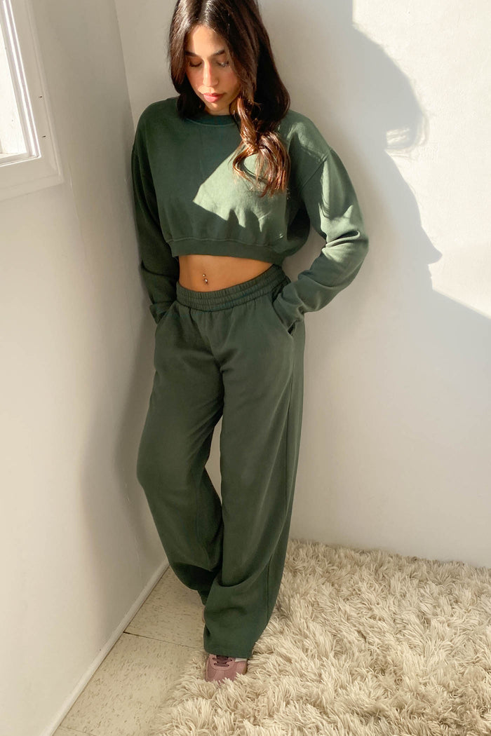 Basic Crop Sweatshirt