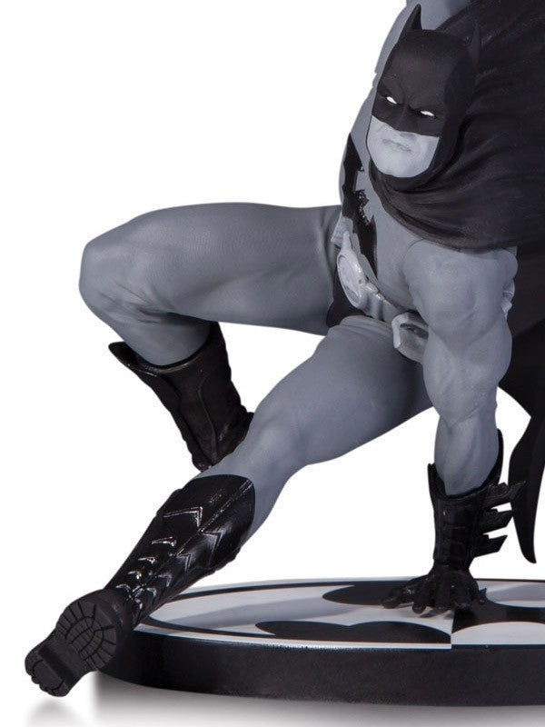 Batman Black & White: Batman (Designed by Bryan Hitch) statue - Cyber City Comix