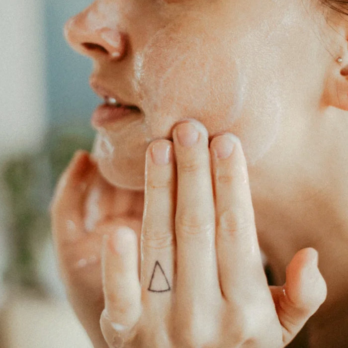 Čístící olej Čisticí olejový gel s malachitem, Abyssinian olejem a Aloe vera Lifestyle Alma fotografie č. 1