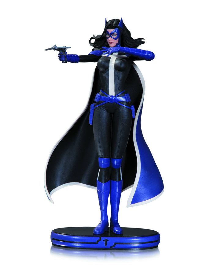 DC Comics Cover Girls: Huntress Statue - Cyber City Comix