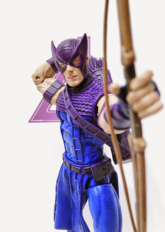 Marvel Select - Classic Hawkeye Figure - Cyber City Comix