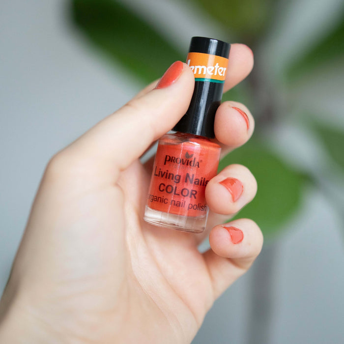 Lak na nehty Přírodní lak na nehty no. 20 - CORAL FIRE - TŘPYTIVÝ 5 ml Provida Organics fotografie č. 3